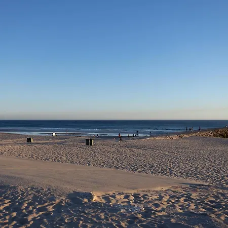Ocean View In Costa Da Caparica - Fall In With The View! Appartement